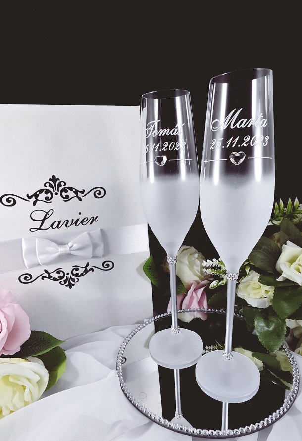 Luxusné svadobné poháre na šampanské so striebornou stopkou -img