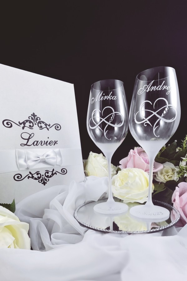 Svadobné poháre na víno - nekonečná láska-title-img