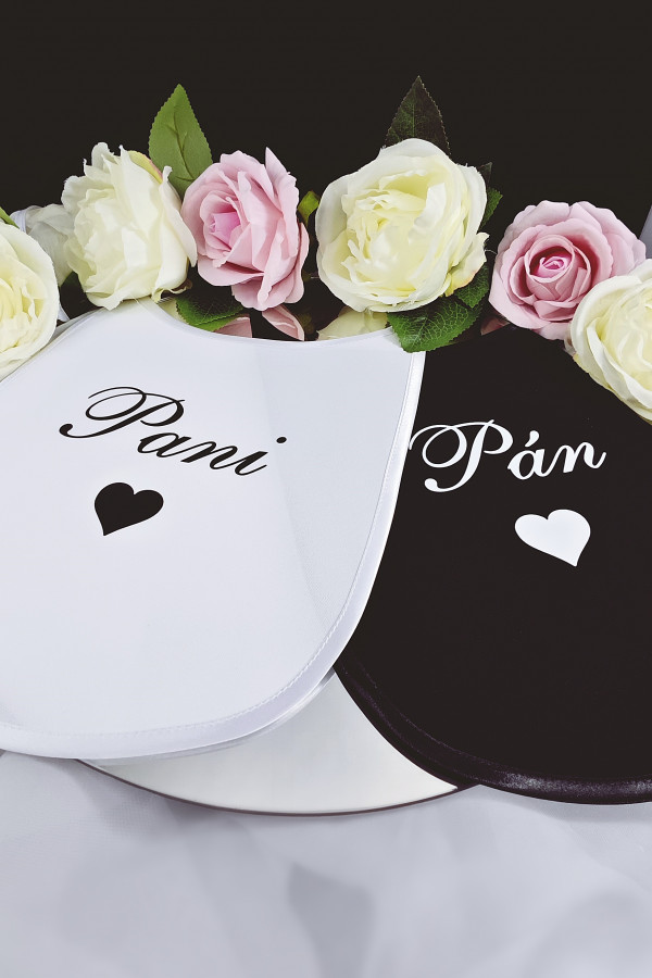 Svadobné podbradníky Pán a Pani nepersonalizované s plným srdiečkom-title-img