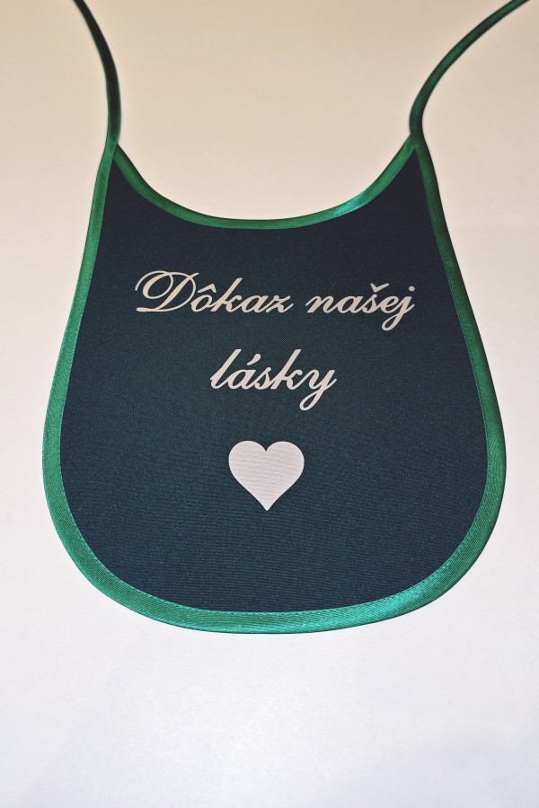 Detský podbradník nepersonalizovaný "Dôkaz našej lásky"-title-img