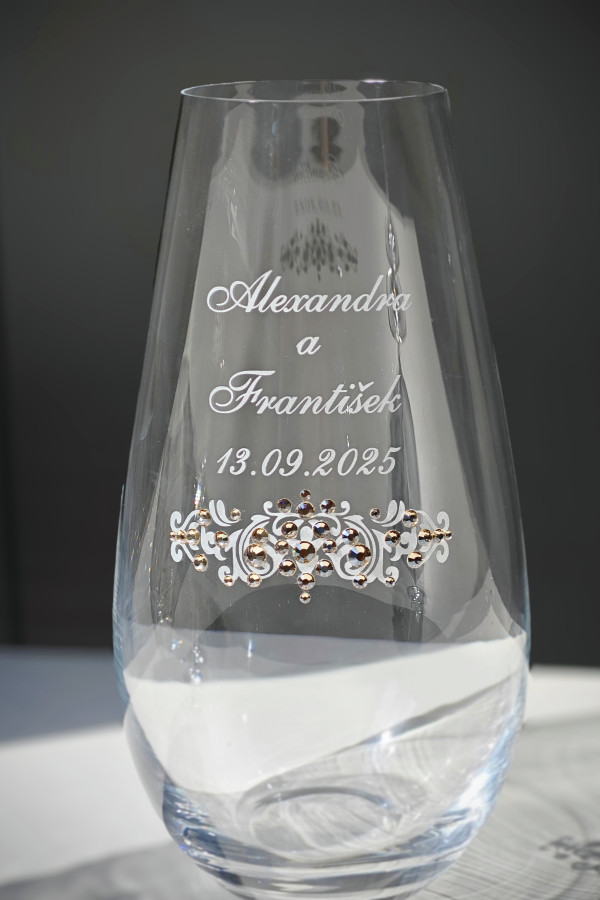 Svadobná váza s luxusnou vyskladanou brošnou v odtieni Crystal Honey (medovo zlatá)-title-img