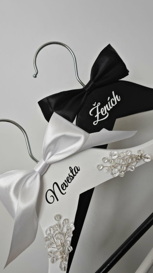 Svadobné vešiaky Royal Crystal-img